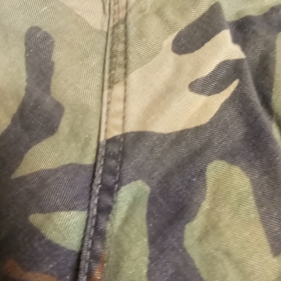 Men's Cargo Shorts Size 33 - Picture 4 of 8